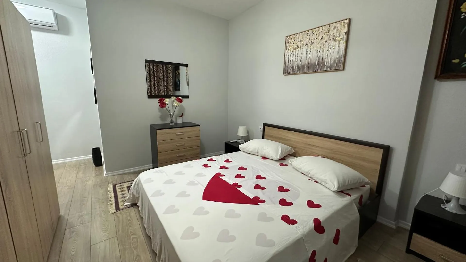 Appartement Apartament Univers City Near Tirana Airport Albanië